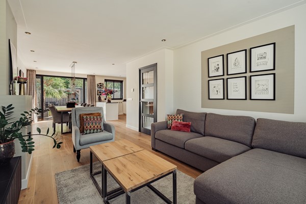 For sale: Du Perronlaan 1, 1422CP Uithoorn